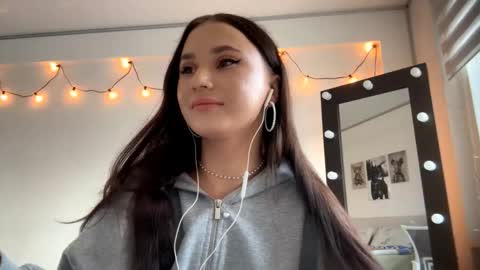 Leli online show from March 2026 12:10:01 PM