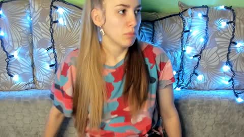 Maggie online show from February 2025 03:41:01 AM