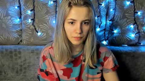 Maggie online show from March 2025 04:24:02 AM