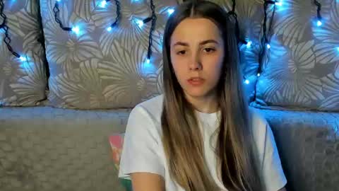 Snapshot of maggiecake chatting on June 2026 01:06:02 AM Maggie online show from June 2026 01:06:02 AM