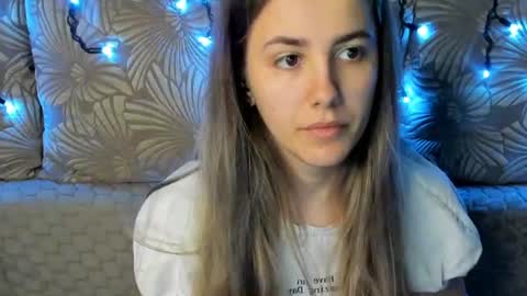Snapshot of maggiecake chatting on June 2026 01:33:01 AM Maggie online show from June 2026 01:33:01 AM