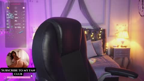 Snapshot of maggietime chatting on December 2024 08:58:01 PM online show from December 2024 08:58:01 PM