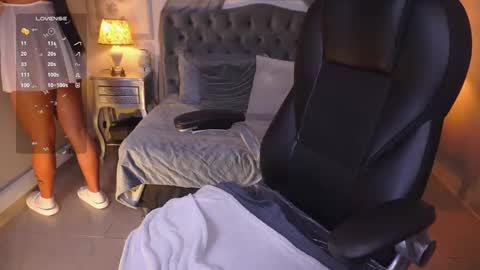 Snapshot of maggietime chatting on February 2025 08:19:02 PM online show from February 2025 08:19:02 PM