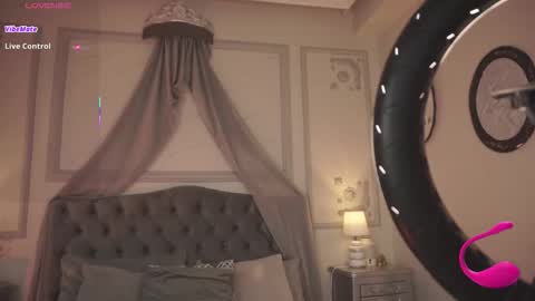 Snapshot of maggietime chatting on November 2025 08:00:01 PM online show from November 2025 08:00:01 PM