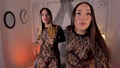 Snapshot of maggietime chatting on November 2025 09:39:01 PM online show from November 2025 09:39:01 PM