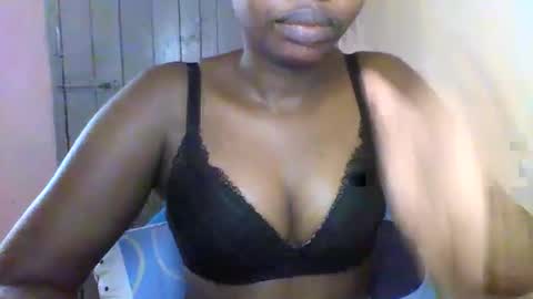 Snapshot of magic_bliss chatting on June 2026 06:31:01 AM Bliss online show from June 2026 06:31:01 AM