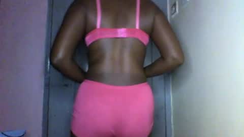 Snapshot of magic_bliss chatting on June 2026 01:36:02 AM Bliss online show from June 2026 01:36:02 AM