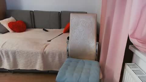 Snapshot of magic_blondie chatting on February 2025 09:59:01 PM Margo online show from February 2025 09:59:01 PM