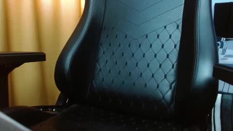 Jade online show from March 2026 03:28:02 PM