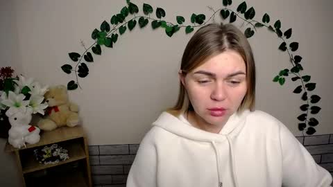 Snapshot of magic_katarina_ chatting on December 2024 07:17:01 AM magic_katarina_ online show from December 2024 07:17:01 AM