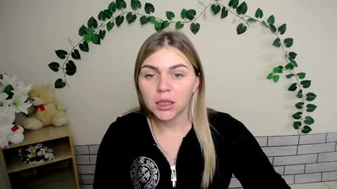 Snapshot of magic_katarina_ chatting on January 2025 08:32:02 AM magic_katarina_ online show from January 2025 08:32:02 AM