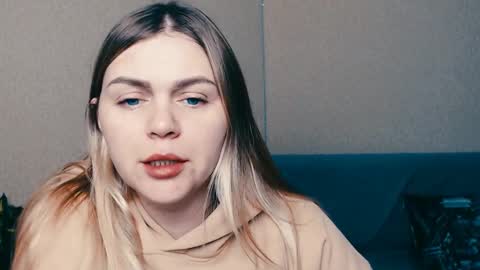 Snapshot of magic_katarina_ chatting on January 2025 08:14:01 AM magic_katarina_ online show from January 2025 08:14:01 AM