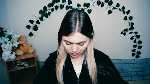 Snapshot of magic_katarina_ chatting on February 2025 07:10:01 AM magic_katarina_ online show from February 2025 07:10:01 AM