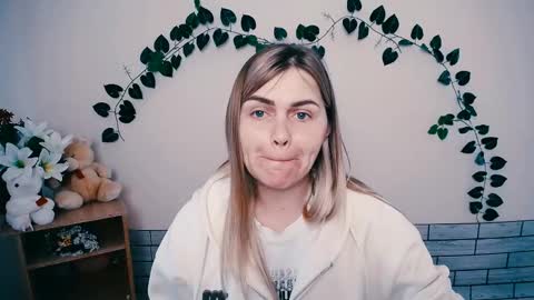 Snapshot of magic_katarina_ chatting on March 2025 07:02:01 AM magic_katarina_ online show from March 2025 07:02:01 AM