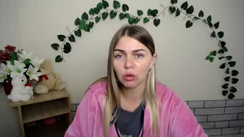 Snapshot of magic_katarina_ chatting on September 2025 06:35:01 AM magic_katarina_ online show from September 2025 06:35:01 AM