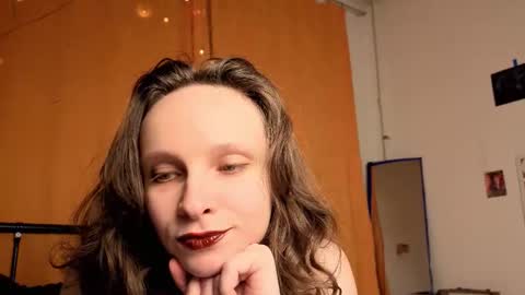 Snapshot of magic_mini_moon chatting on December 2025 07:18:01 PM Mikky or Moon online show from December 2025 07:18:01 PM