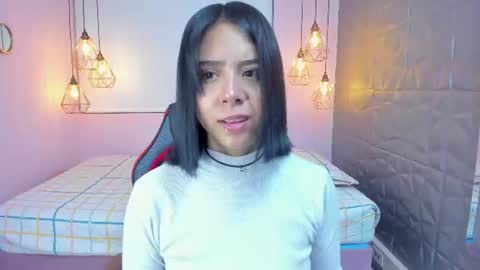 Oliviah online show from June 2026 01:12:02 PM