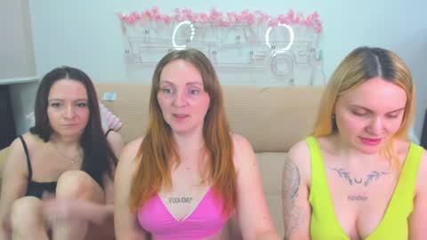 Lili and Bella online show from March 2026 07:47:02 AM