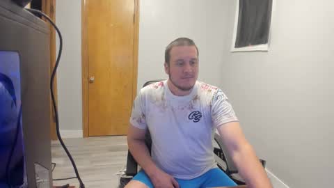 Snapshot of magicman176 chatting on October 2025 01:06:02 PM Magic176 online show from October 2025 01:06:02 PM