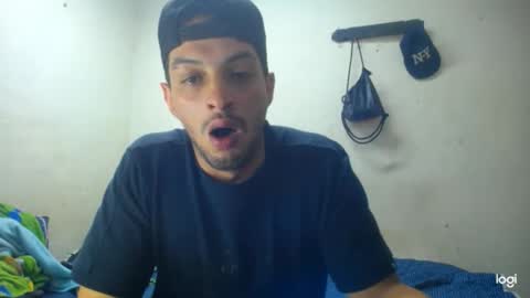 Snapshot of magico_9809 chatting on March 2026 05:00:02 AM BRAYAN online show from March 2026 05:00:02 AM