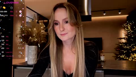 Snapshot of magicpeaach chatting on January 2025 03:15:01 PM magicpeaach online show from January 2025 03:15:01 PM