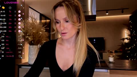 Snapshot of magicpeaach chatting on January 2025 10:02:01 PM magicpeaach online show from January 2025 10:02:01 PM