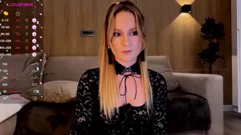 Snapshot of magicpeaach chatting on January 2025 06:54:01 PM magicpeaach online show from January 2025 06:54:01 PM