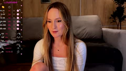 Snapshot of magicpeaach chatting on February 2025 06:13:01 PM magicpeaach online show from February 2025 06:13:01 PM