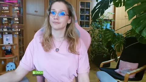 Nicole online show from January 2025 04:04:01 AM