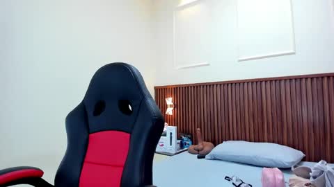 Snapshot of magievans1 chatting on February 2025 12:08:01 PM magievans1 online show from February 2025 12:08:01 PM