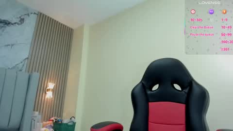 Snapshot of magievans1 chatting on October 2025 12:35:01 PM magievans1 online show from October 2025 12:35:01 PM