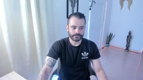 Snapshot of magnus_king chatting on December 2024 09:19:01 PM online show from December 2024 09:19:01 PM