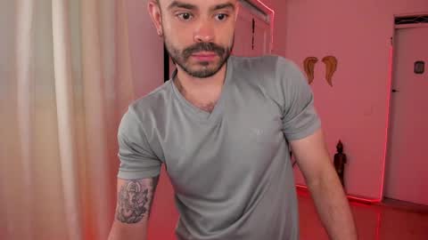 Snapshot of magnus_king chatting on February 2025 11:26:02 PM online show from February 2025 11:26:02 PM