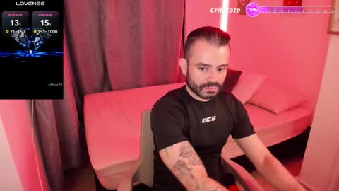 Snapshot of magnus_king chatting on October 2025 02:33:01 AM online show from October 2025 02:33:01 AM