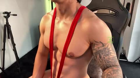 Snapshot of magnus_savage chatting on May 2026 04:34:01 PM If you want me to use the Lovense please let me know -- online show from May 2026 04:34:01 PM