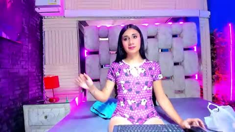 mahiara hot online show from May 2026 02:33:01 PM
