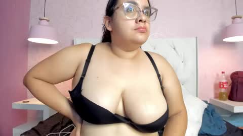 Snapshot of mahlakhalifa chatting on May 2026 03:45:02 AM mahlakhalifa online show from May 2026 03:45:02 AM