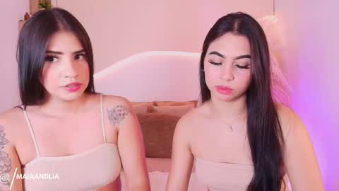 MAIA  LIA  online show from September 2025 08:20:02 PM