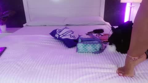 Snapshot of maia_reficco chatting on October 2025 12:23:02 PM Maia Reficco online show from October 2025 12:23:02 PM