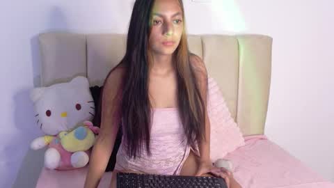 maia_soler online show from November 2025 08:31:01 PM