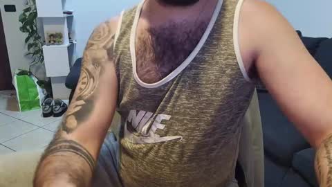 maialinofriuli online show from November 2025 05:16:01 PM