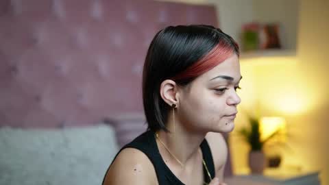  Maia  online show from January 2026 09:39:02 PM