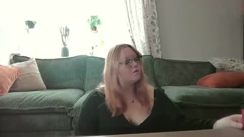 Snapshot of maicii006 chatting on December 2025 03:54:01 PM maicii006 online show from December 2025 03:54:01 PM