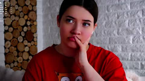 Lucy online show from April 2026 03:29:01 AM