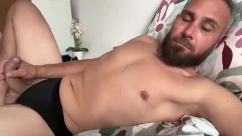 Maikel61 online show from April 2026 05:14:02 PM