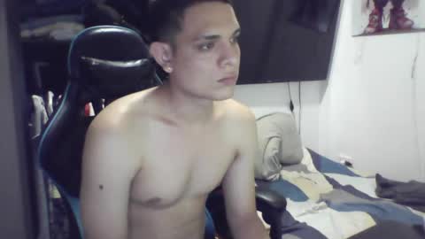 Snapshot of maikibrrr chatting on June 2026 10:21:02 PM Mike4k online show from June 2026 10:21:02 PM