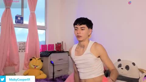 maiky_cooper01 online show from March 2026 02:31:02 PM