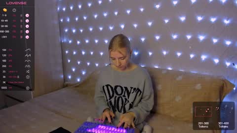 Your kitty online show from January 2025 03:50:01 PM