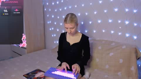 Your kitty online show from March 2026 04:15:01 PM