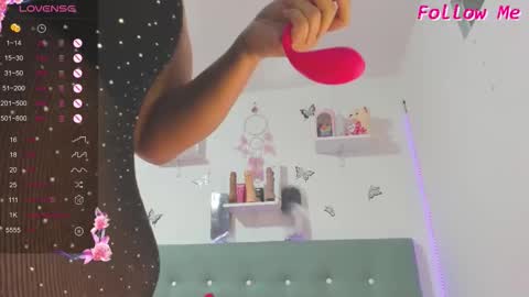 Maylin  online show from November 2025 10:19:02 PM